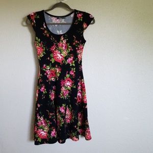 Casual Floral Mini Dress